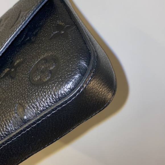 RARE🔥 Monogram Empreinte Leather Felicie Pochette - Picture 13 of 17